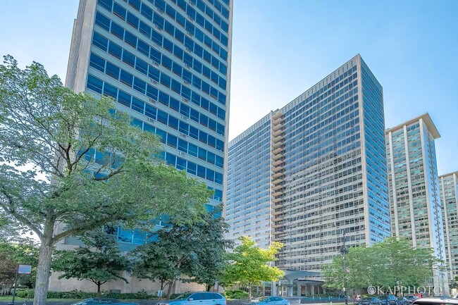 Foto del edificio - 3550 N Lake Shore Dr