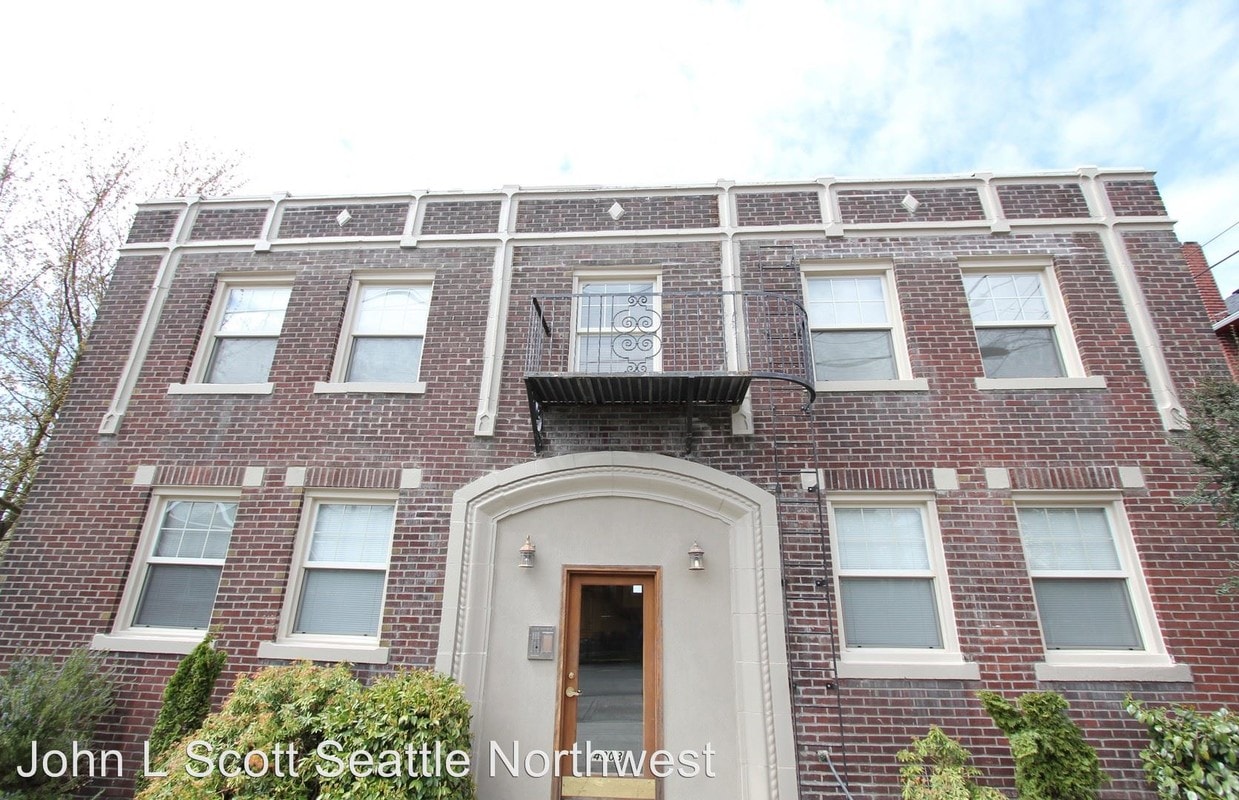 Primary Photo - 4303 Phinney Ave N