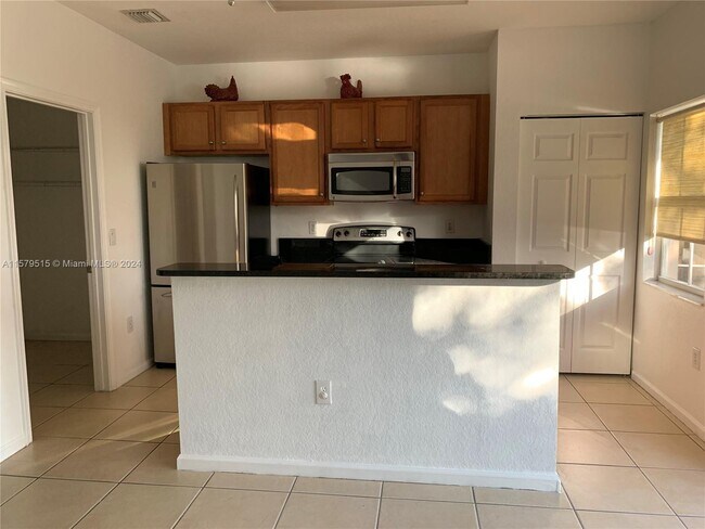 Foto del edificio - 12260 SW 27th St
