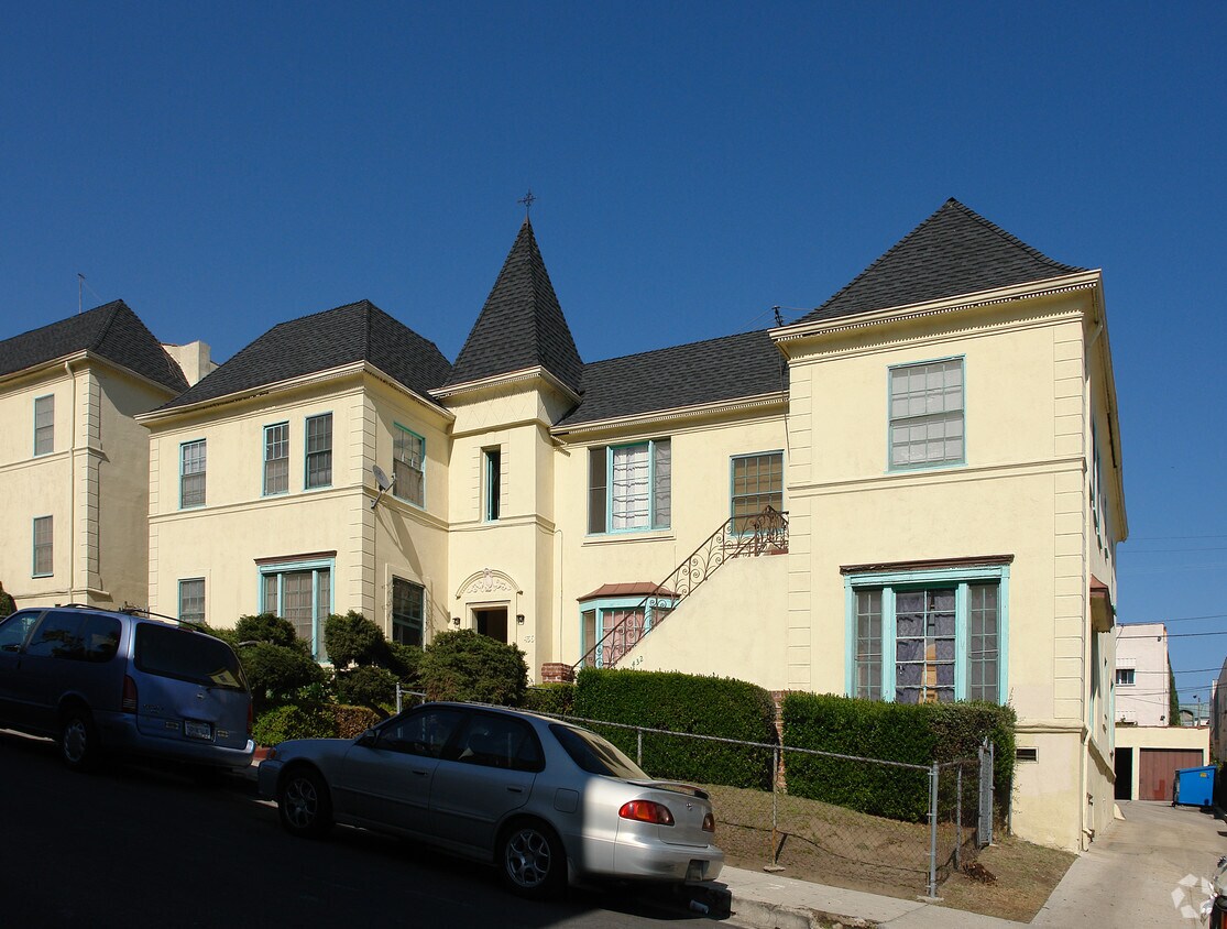 4466 Rosewood Ave, Los Angeles, CA 90004 Apartments in Los Angeles