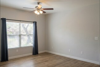Building Photo - 45 Maleena Mesa St
