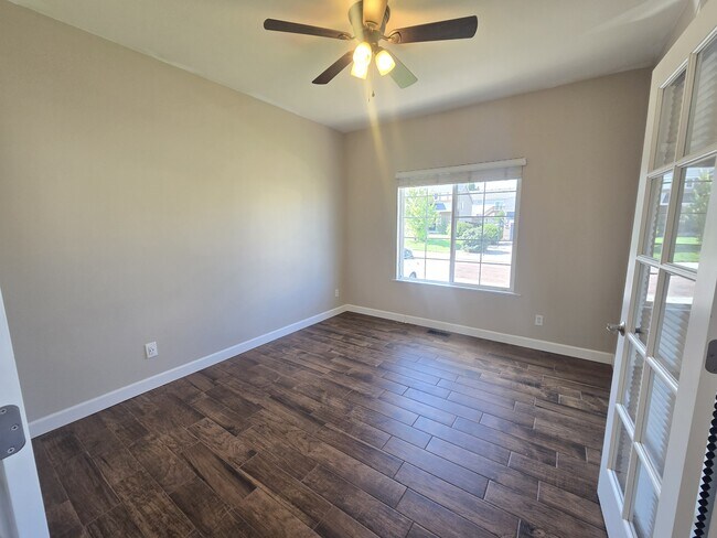 Foto del edificio - 12237 St Annes Rd