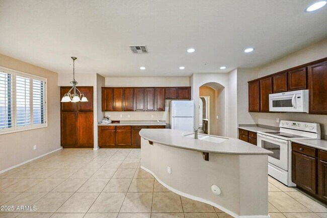 Foto del edificio - 7102 W Katharine Way