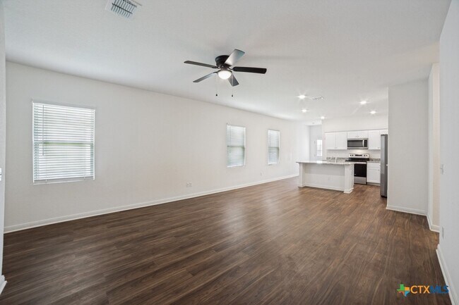 Building Photo - 14426 Elkhorn Crest