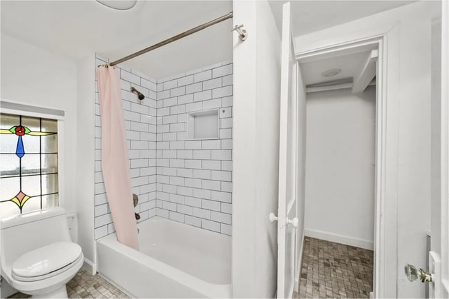 Bathroom 1 - 4407 Stanford St