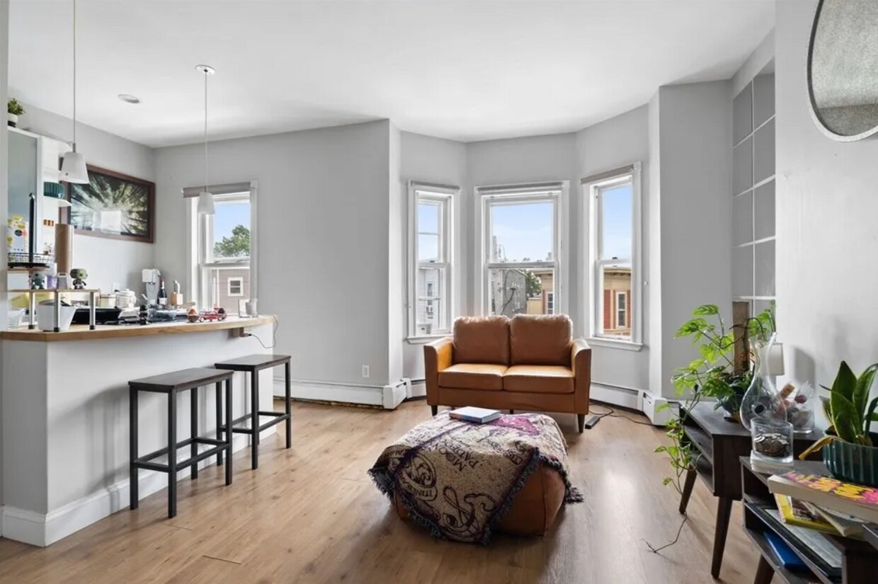 Foto principal - 204 Princeton St