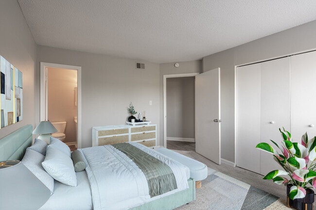 Building Photo - Brookwood Apartments