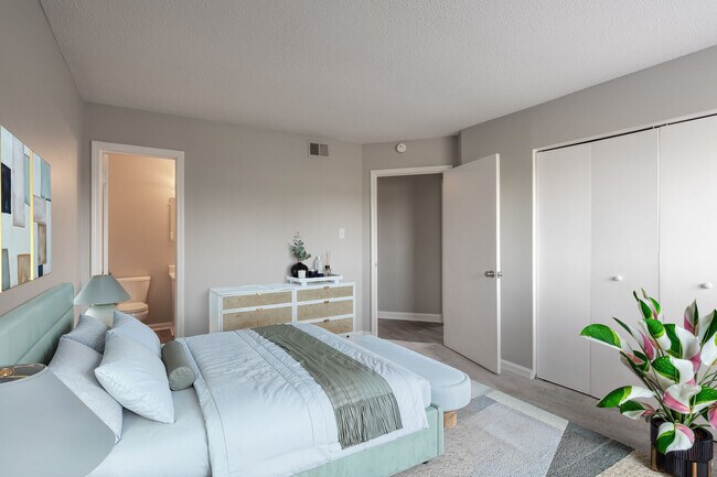 Foto del edificio - Brookwood Apartments