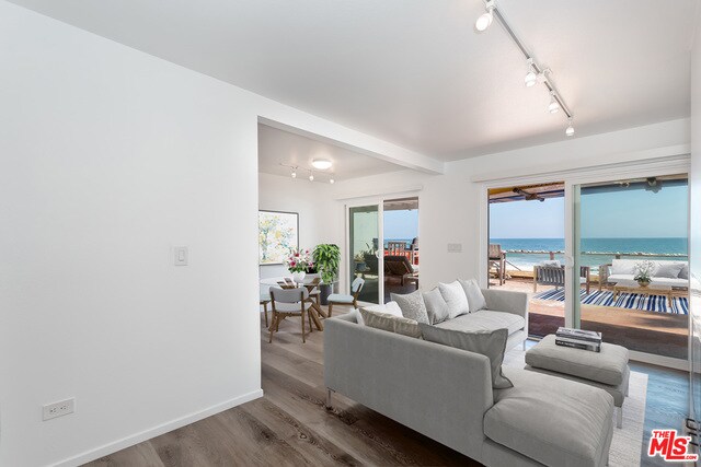Foto del edificio - 20852 Pacific Coast Hwy