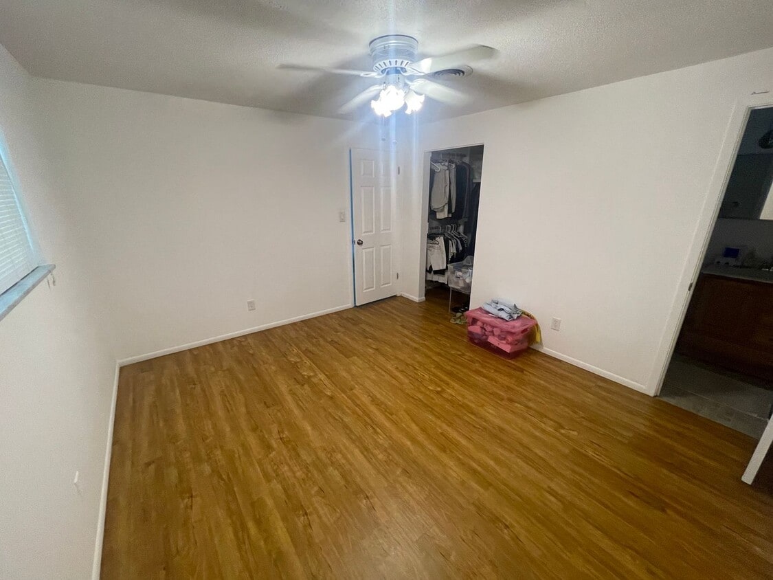 Building Photo - Cute Winter Park Rental