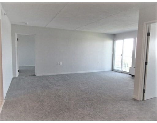 Building Photo - 100 Cove Way