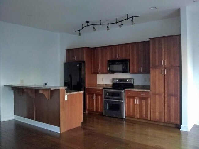 Building Photo - 151 Fort Pitt Blvd