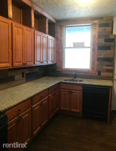 Foto del edificio - 2 br, 1 bath Apartment - 1863 Coventry Rd