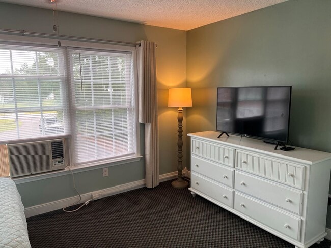 Bedroom - 113 Willetts Dr