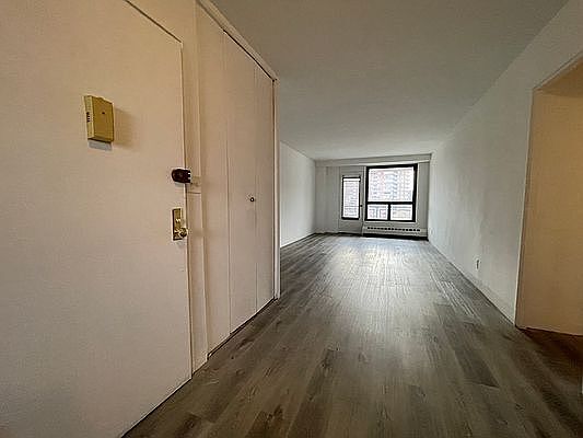 Foto del edificio - 61-35 98th St
