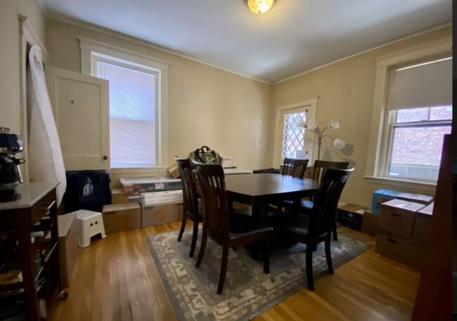 Foto del edificio - 79 Wood Ave