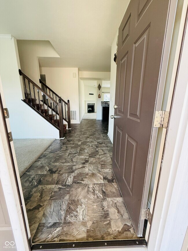 Foto del edificio - 822 Blue Ash Trail