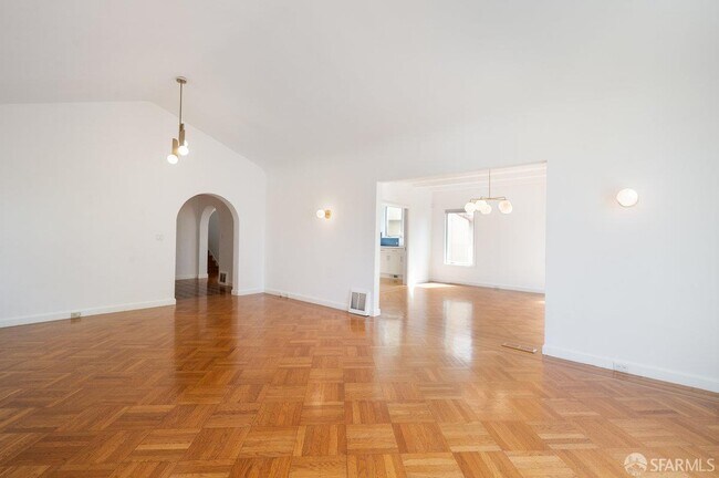 Foto del edificio - 351 Santa Ana Ave