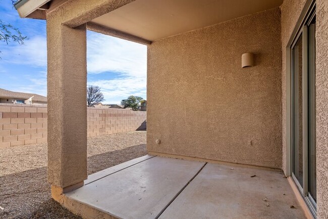 Building Photo - Tucson, AZ - Single-Family - $1,695.00 Ava...