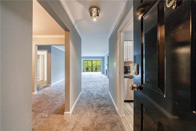 Building Photo - 27306 Plantation Dr NE