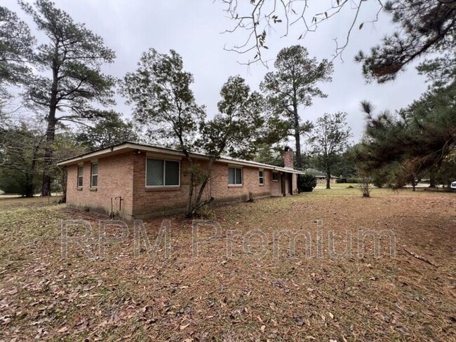 Building Photo - 4922 Sunnybrook Dr