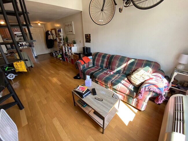 Foto del edificio - 574 Dorchester Ave