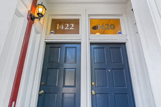 Foto del edificio - 1420 S Van Ness Ave