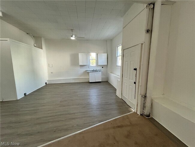 Foto del edificio - 3654 E 53rd St