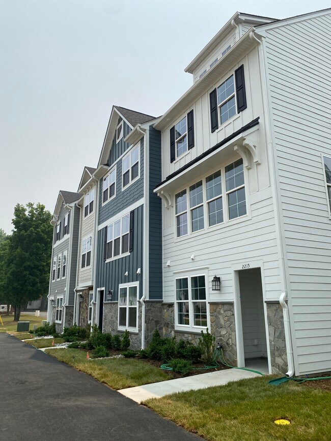 Foto del edificio - 3189 Acadia Dr