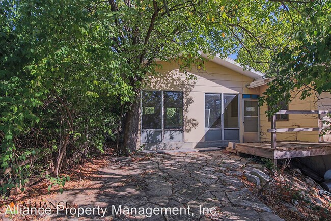 Building Photo - 3 br, 2 bath House - 2021 Blue Hills Rd.