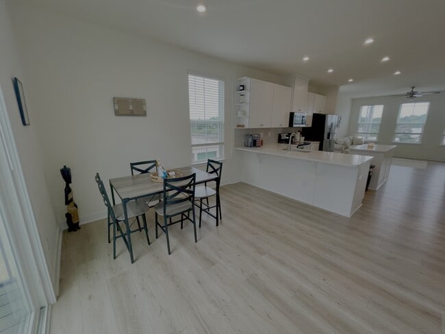 Photo - 4916 Old Pineville Rd Townhome