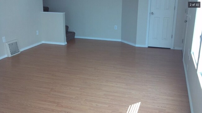 Foto del edificio - 1334 Thayer Dr