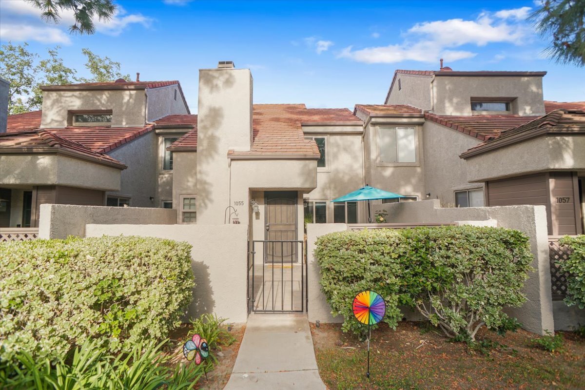 1055 Via Colinas, Westlake Village, CA 91362 Townhome Rentals in