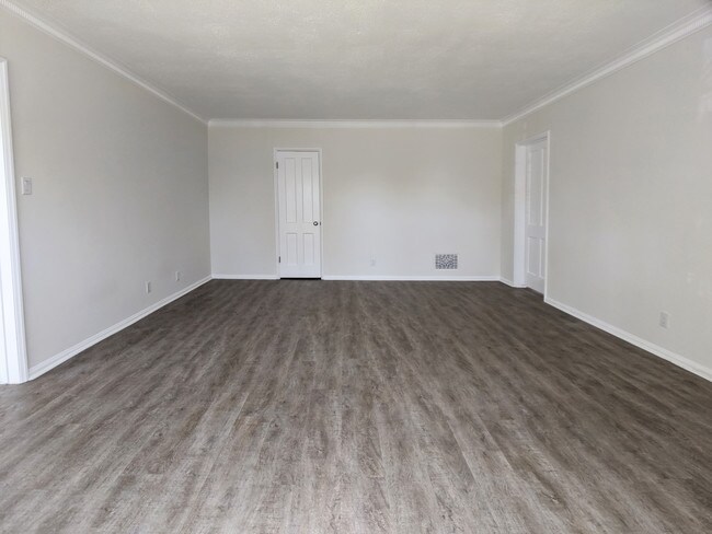 Living Room - 7677 Hollywood Blvd