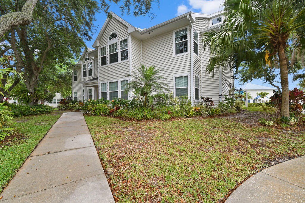 Foto principal - 1914 Westminster Cir
