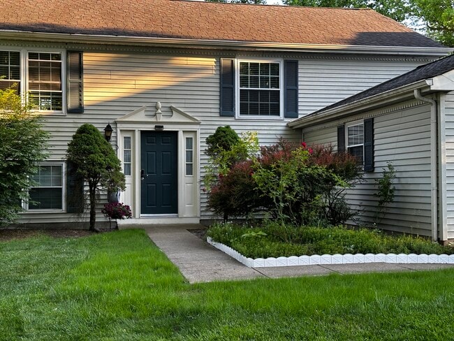 Building Photo - 2515 Sawmill Forest Ave