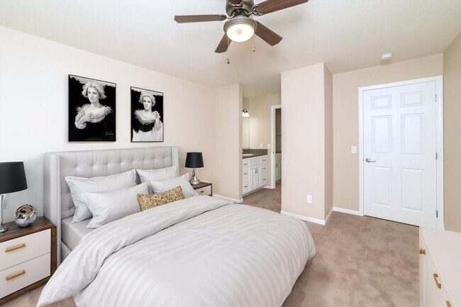 Interior Photo - Golden Creek Apartments