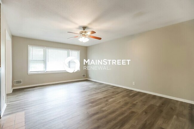 Building Photo - 3 Bedroom Pet-Friendly Home in Kansas City...