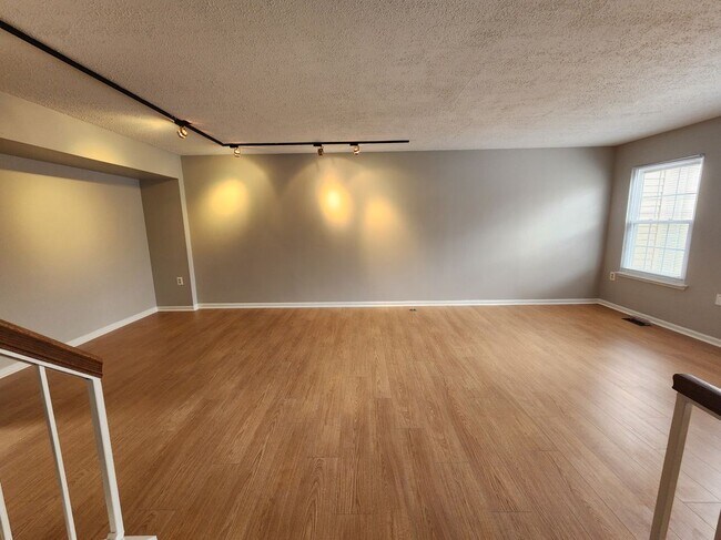 Foto del edificio - 56 Cherry Bend Ct