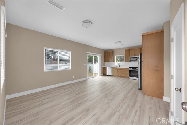 Building Photo - 751 N Grand St