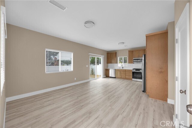 Foto del edificio - 751 N Grand St