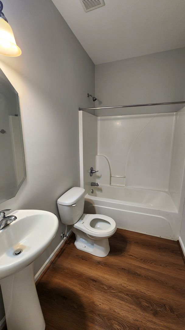 Foto del edificio - 4 Bedroom - Near Ft Moore