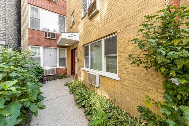 Building Photo - 1630 W Chase Ave