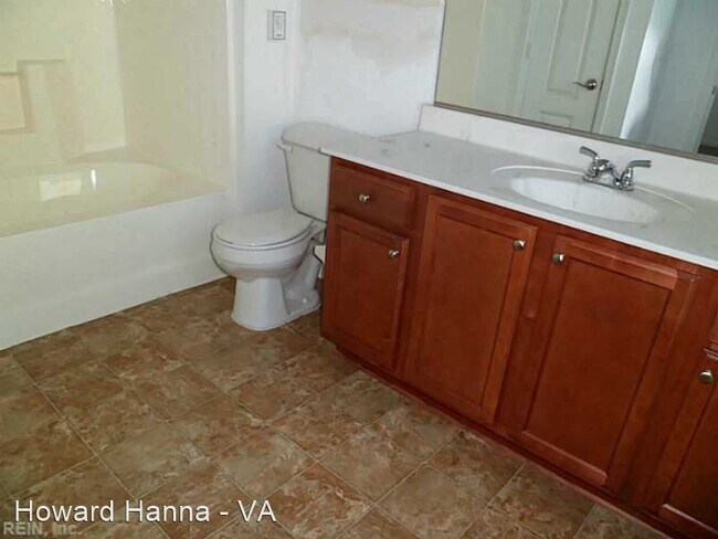 Foto del edificio - 2 br, 2 bath House - 924 Southmoor Dr., #103