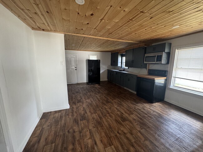 Foto del edificio - 403 E North St