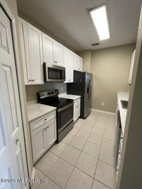 Building Photo - 7801 Point Meadows Dr