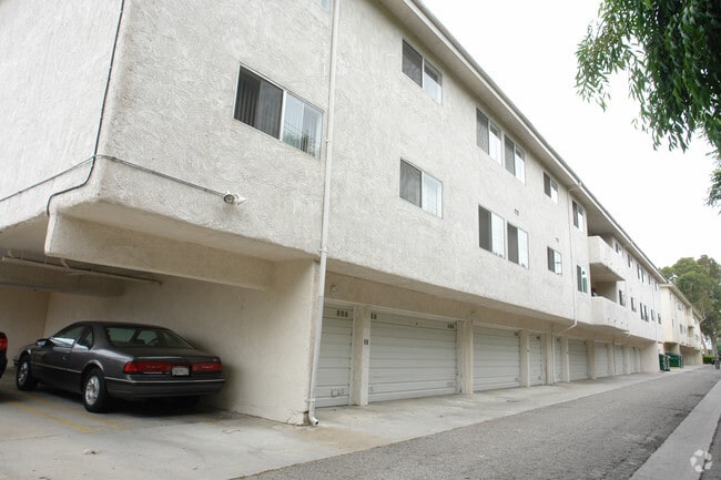 Building Photo - Garden Terrace