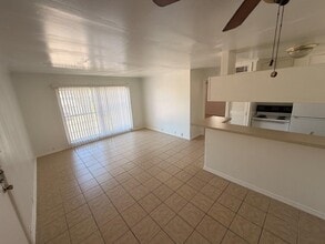 Building Photo - 820 W Alabama St