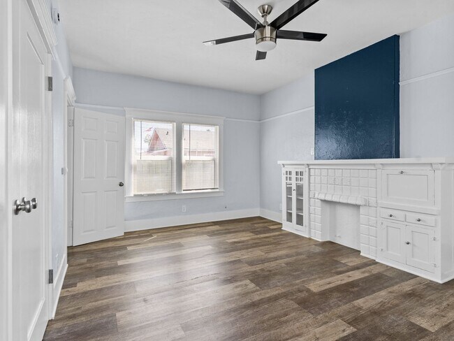 Foto del edificio - 1049 E 5th St