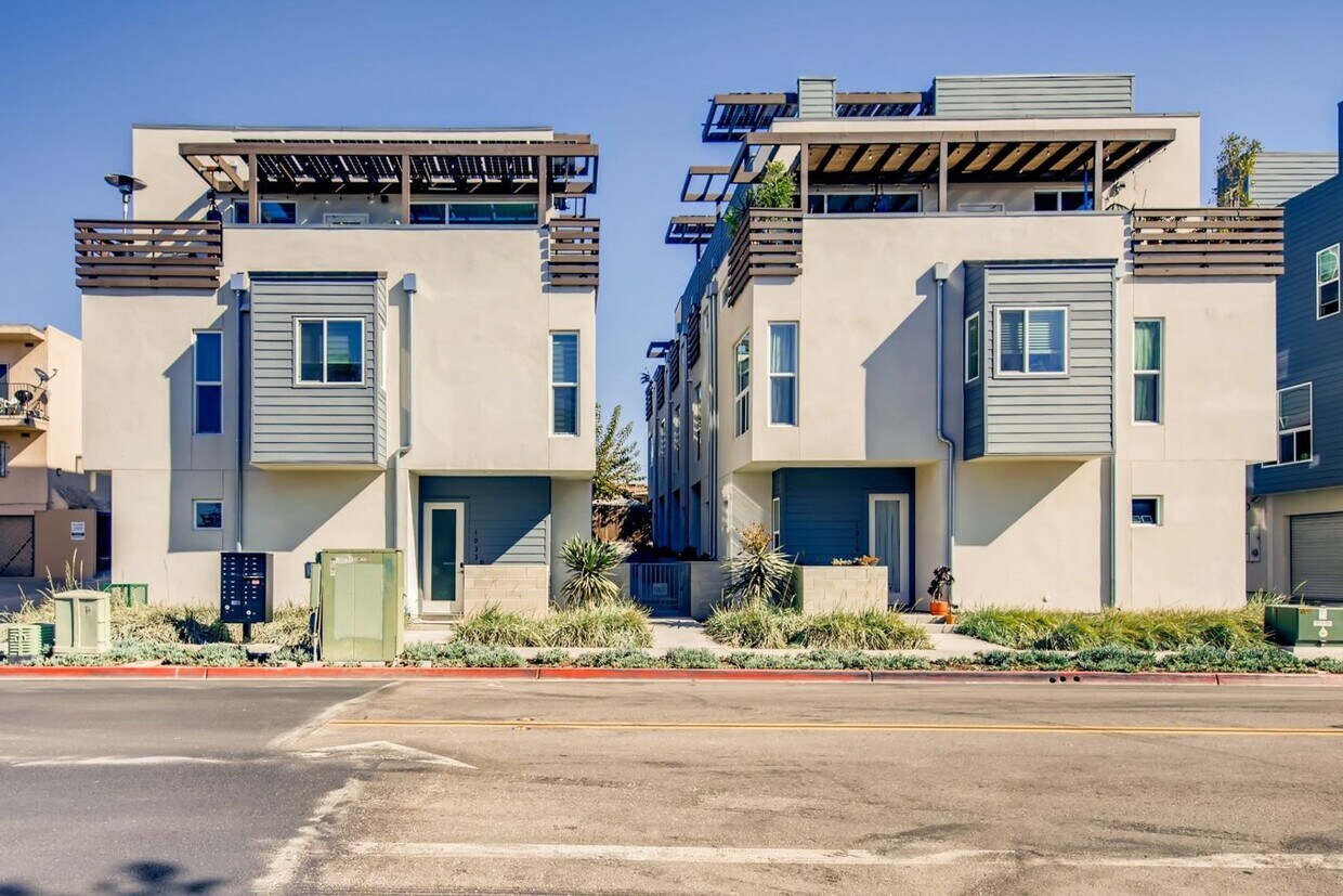 Primary Photo - Beautiful Modern Home for Rent in San Dieg...
